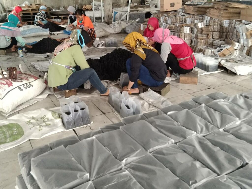 Hokaah Charcoal Manufacturer